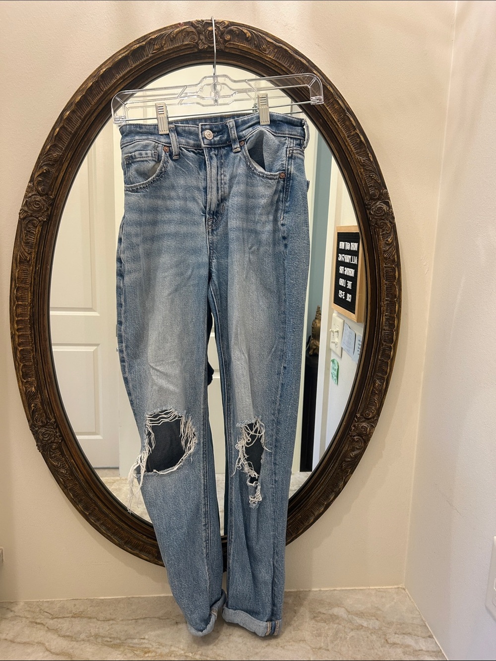 AE Distressed High Rise Jeans